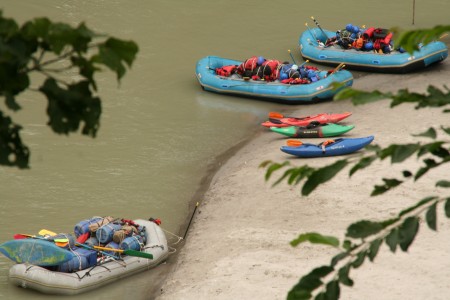 A temple stop on the Sun Kosi River