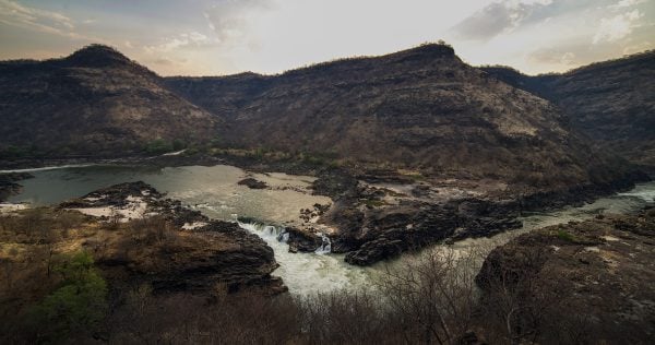 Lower Moemba Falls is just upstream from the damsite