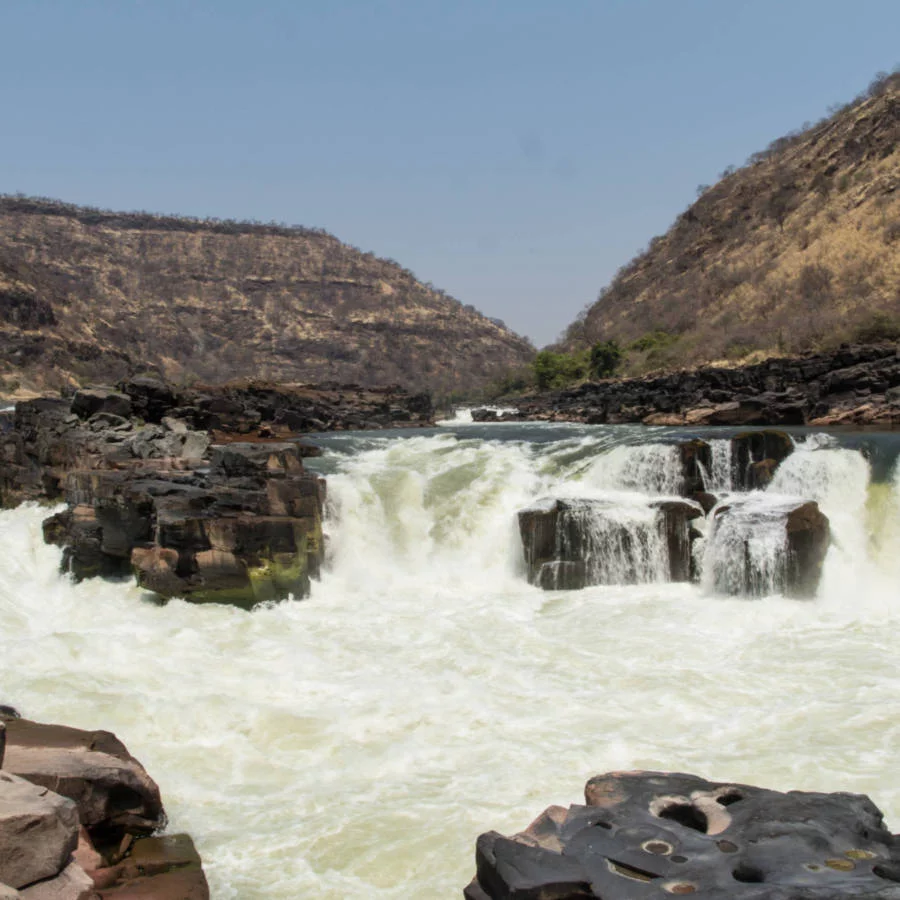 The damsite (Chabango Falls) 54 km from Victoria Falls